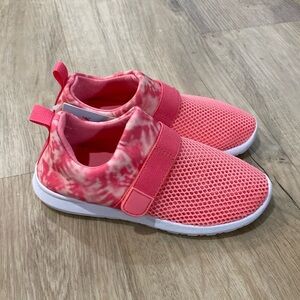 NEW Girls Cat & Jack Austen Water Shoes